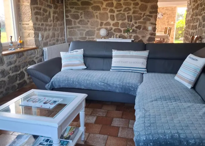 Au Petit Maltot Сasa de vacaciones Réville